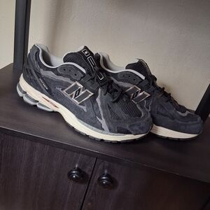 Men's New Balance Sneakers